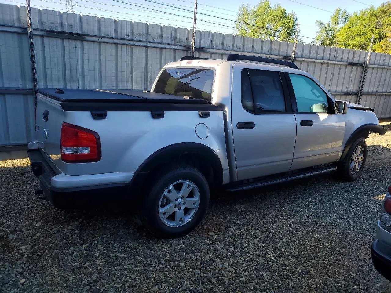 2007 Ford Explorer Sport Trac XLT