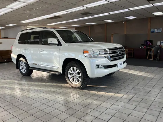 2021 Toyota Land Cruiser VX-R