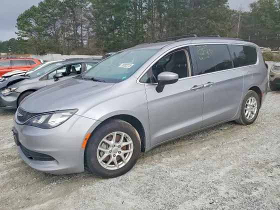 2020 Chrysler Voyager LXI