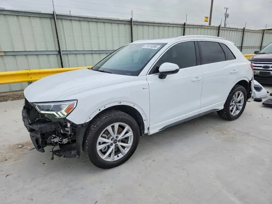 2025 Audi Q3 S line Premium