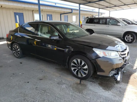 2014 Honda Accord Plug-in Hybrid PLUG-IN HYBRID