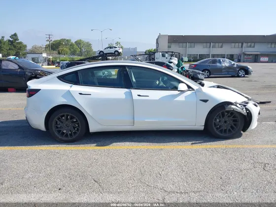 2025 Tesla Model 3 Long Range