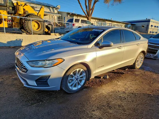 2019 Ford Fusion Hybrid SE