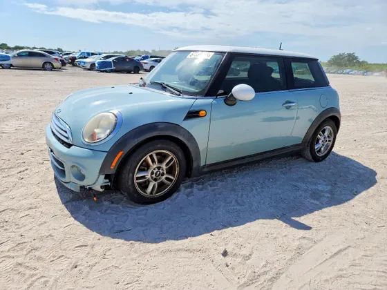 2012 MINI Cooper Hardtop COOPER