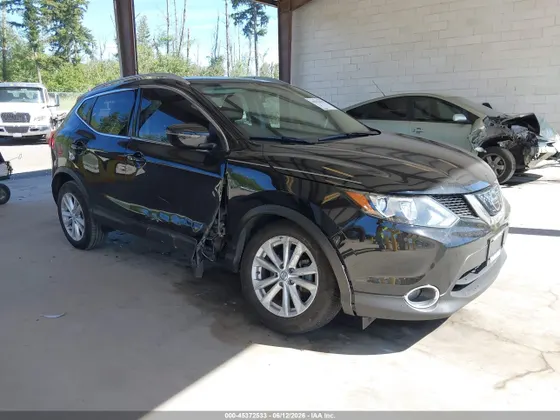 2018 Nissan Rogue Sport SV