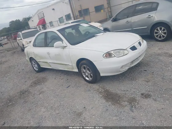 2000 Hyundai Elantra GLS