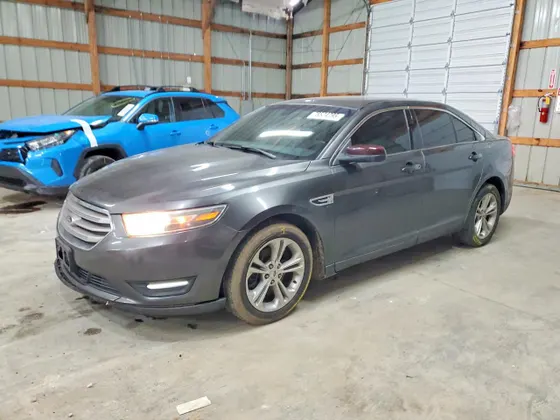 2015 Ford Taurus SEL