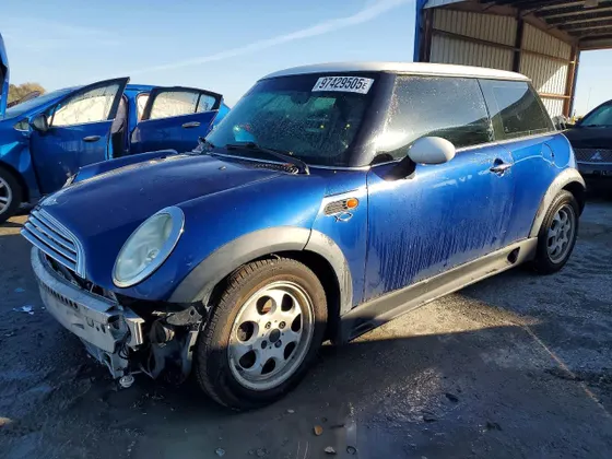 2002 MINI Cooper Hardtop COOPER