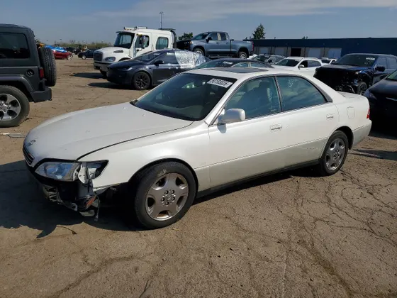 2001 Lexus ES 300 ES