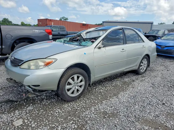 2003 Toyota Camry LE