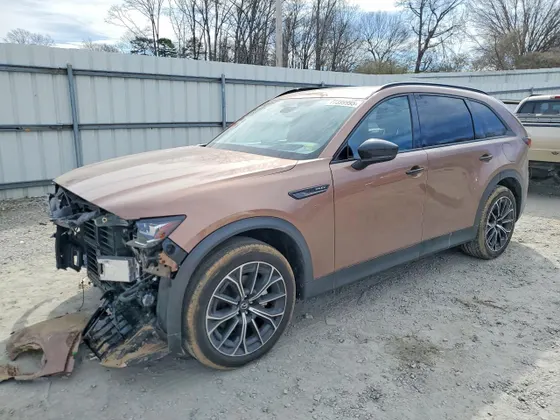 2025 Mazda CX-70 PHEV Premium Package