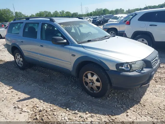 2001 Volvo V70 XC
