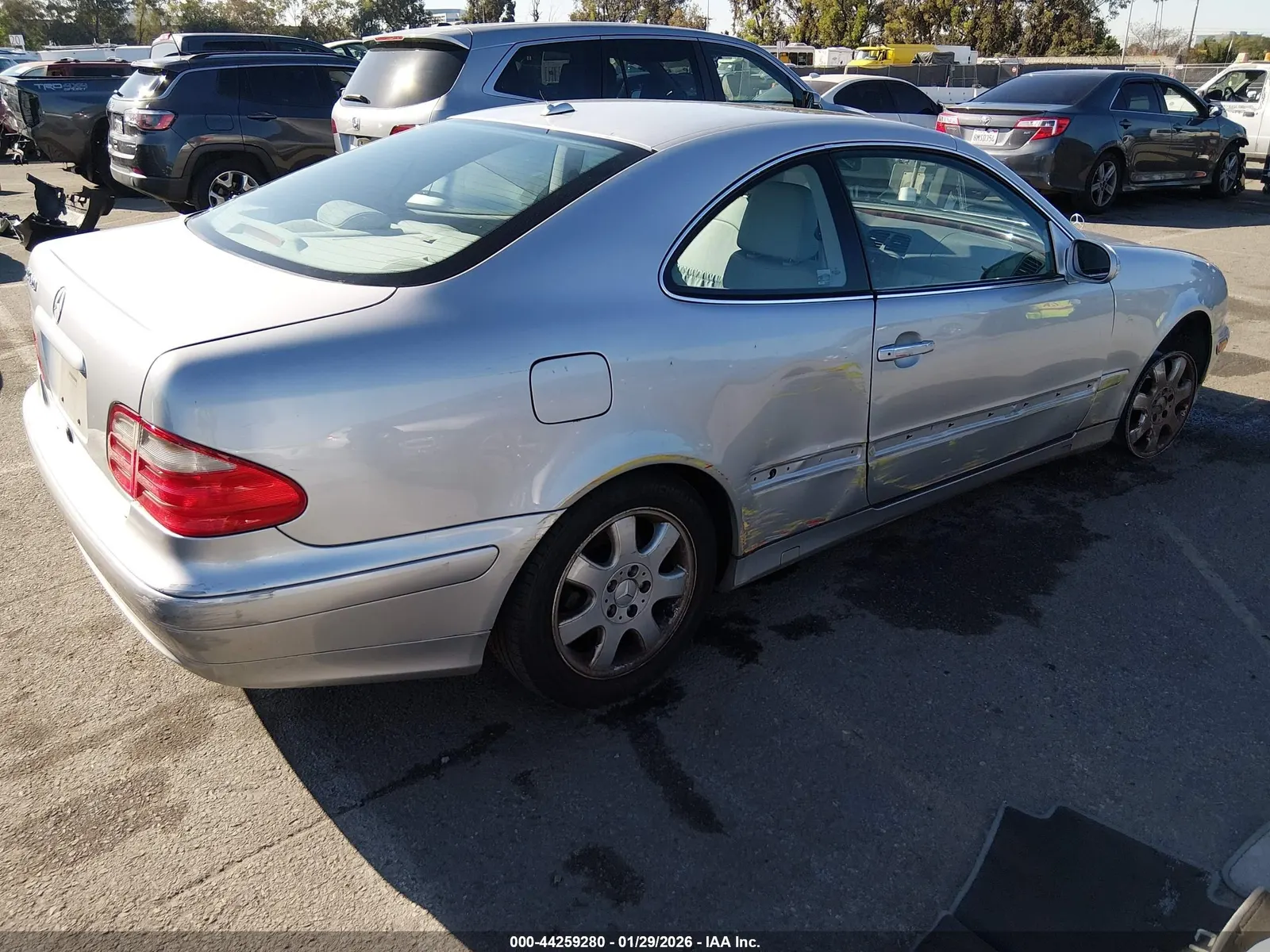 2000 Mercedes-Benz CLK-Class