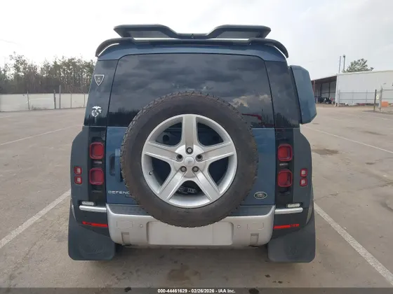 2020 Land Rover Defender SE