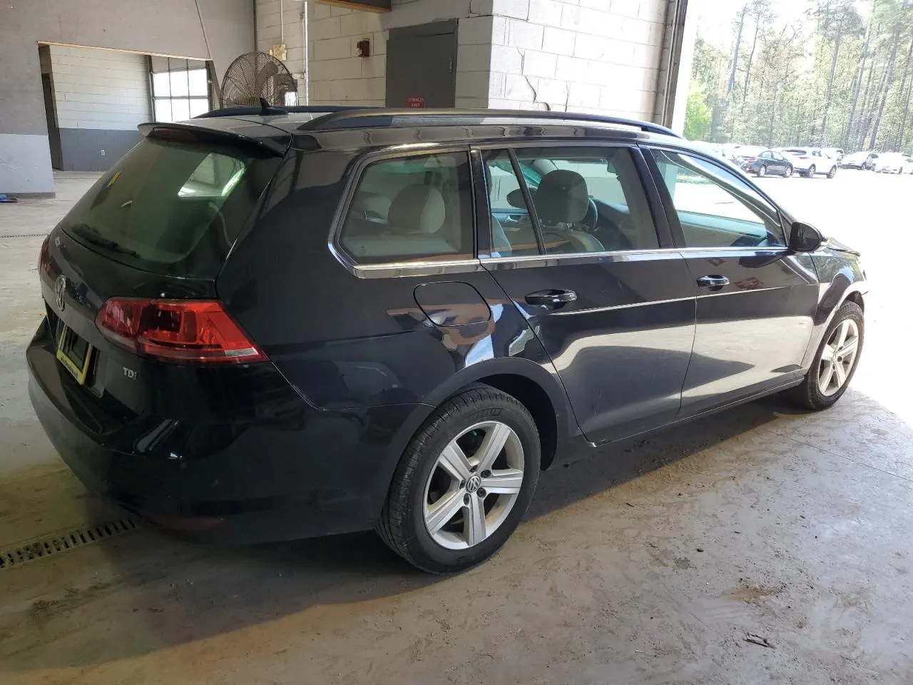 2015 Volkswagen Golf SportWagen TDI SE