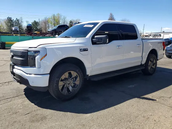 2025 Ford F-150 Lightning Flash