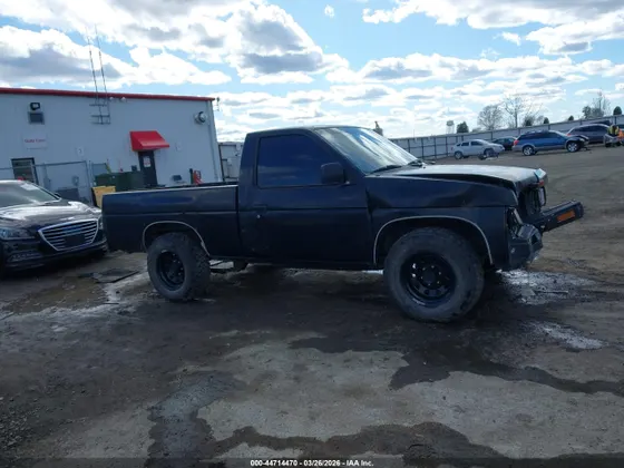 1989 Nissan Hardbody SHORT BED