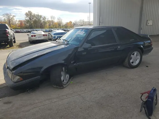 1991 Ford Mustang LX Sport