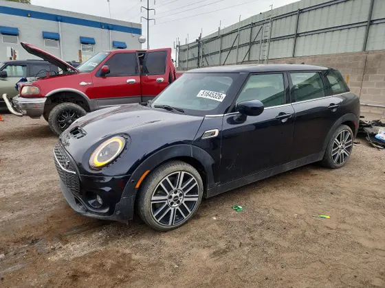 2023 MINI Clubman Cooper S
