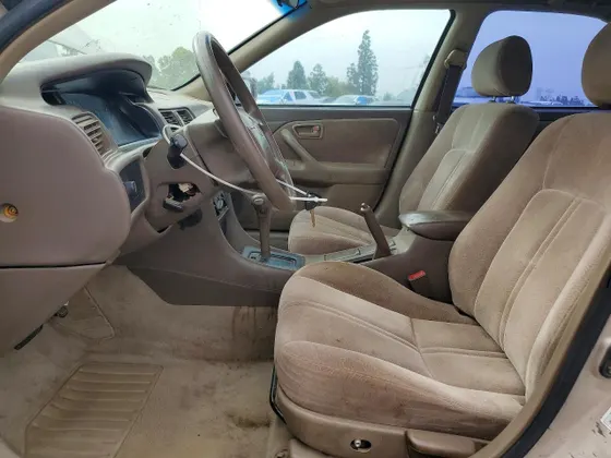 1997 Toyota Camry LE