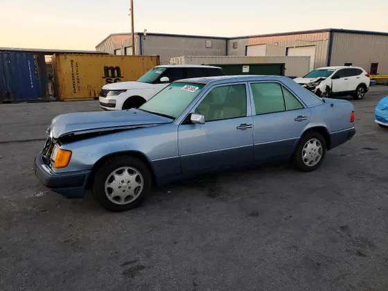 1992 Mercedes-Benz 400 Series 400E