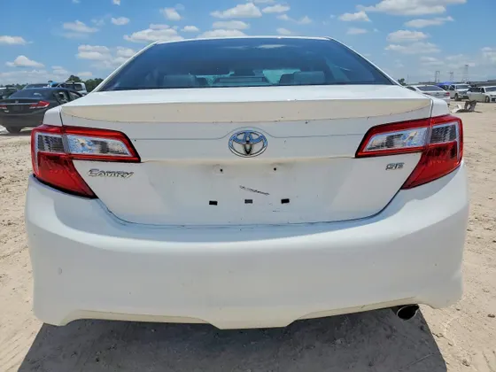 2013 Toyota Camry SE