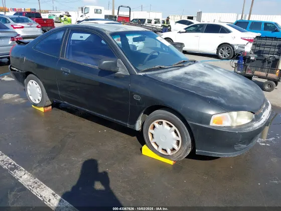 2000 Mitsubishi Mirage DE