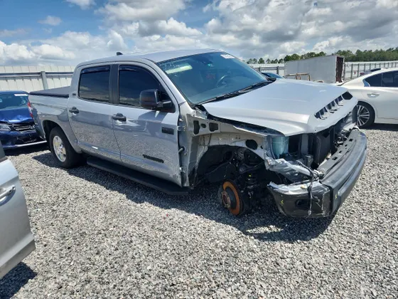 2021 Toyota Tundra 2WD SR5