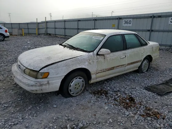 1995 Ford Taurus GL