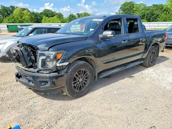 2019 Nissan Titan SL