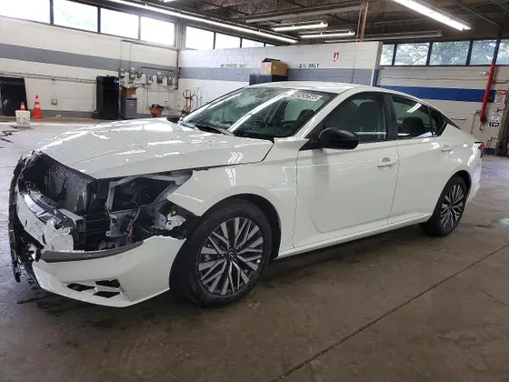 2026 Nissan Altima SV