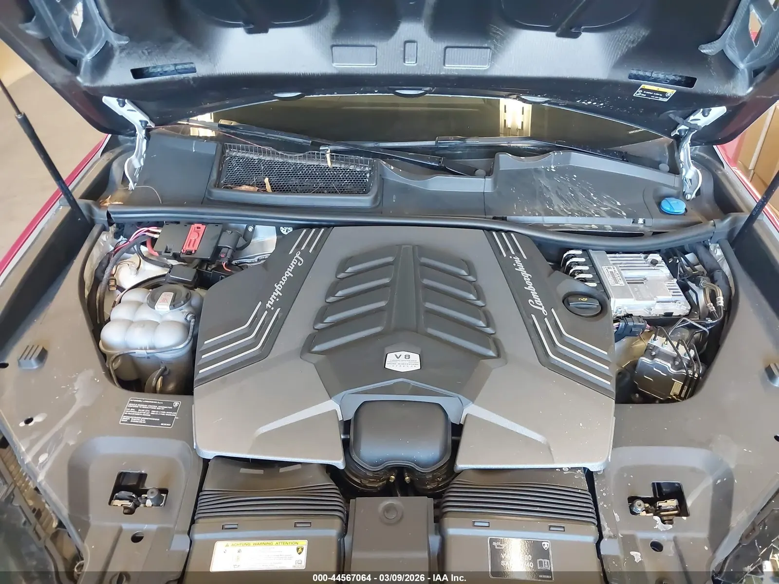 2024 Lamborghini Urus Performante