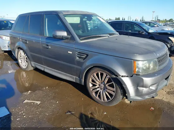2010 Land Rover Range Rover Sport HSE LUX
