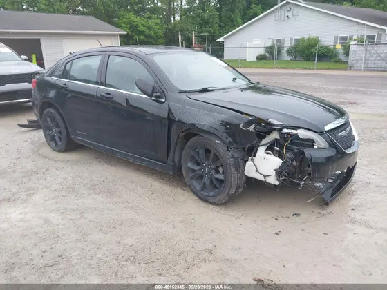 2014 Chrysler 200 Limited