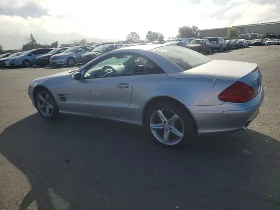 2004 Mercedes-Benz SL-Class SL