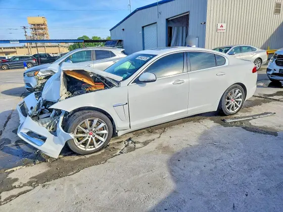 2014 Jaguar XF I4 T