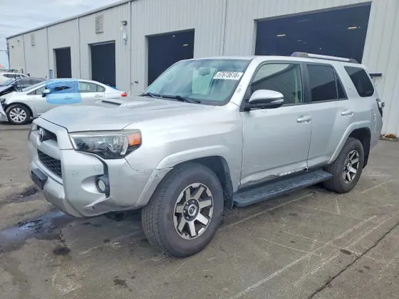 2018 Toyota 4Runner SR5 Premium