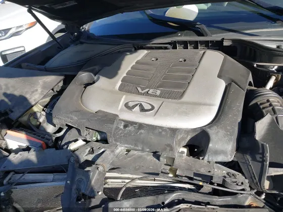 2011 INFINITI M56