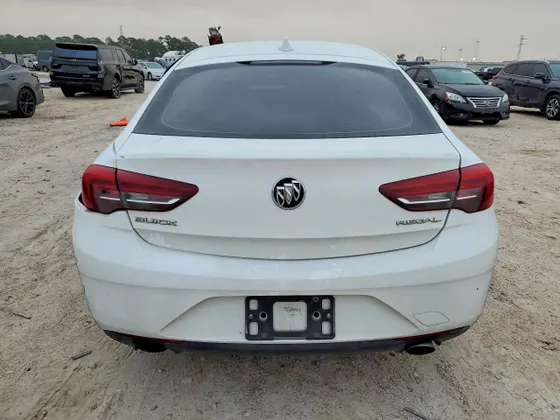 2018 Buick Regal Sportback Preferred