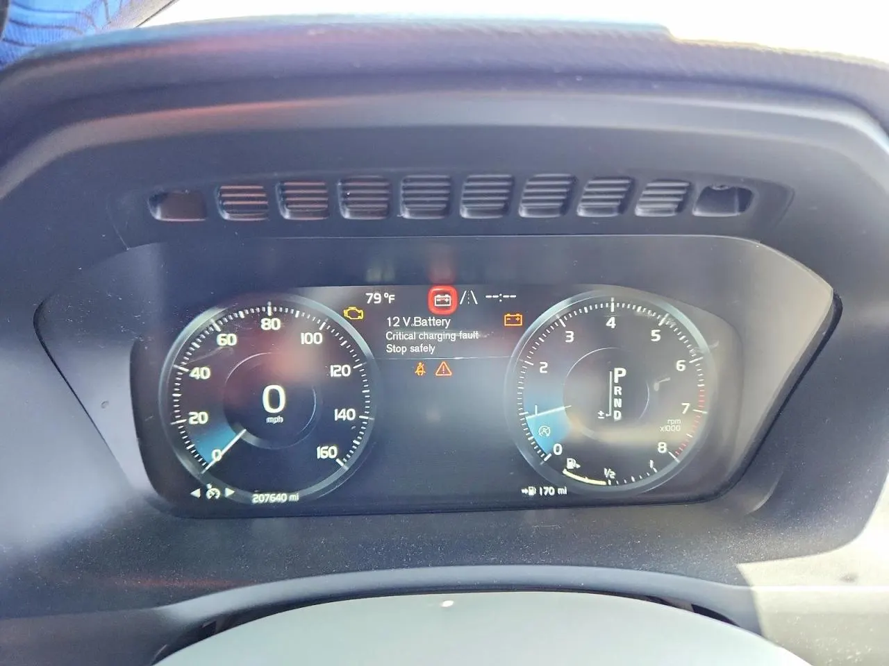 2016 Volvo XC90 T6 Momentum