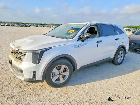 2025 Kia Sorento LX