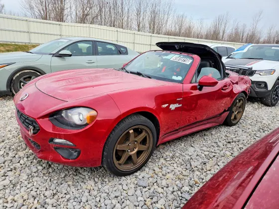 2018 FIAT 124 Spider Classica