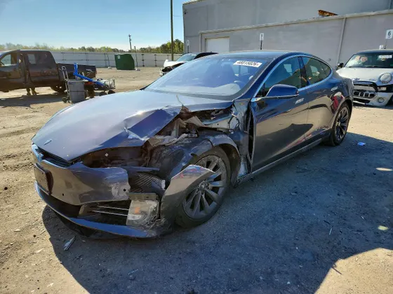 2020 Tesla Model S Long Range