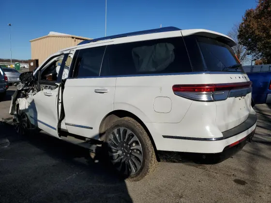2023 Lincoln Navigator Black Label