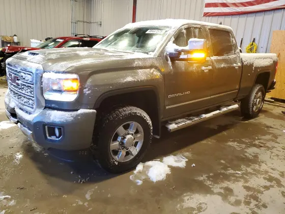 2018 GMC Sierra 3500HD Denali
