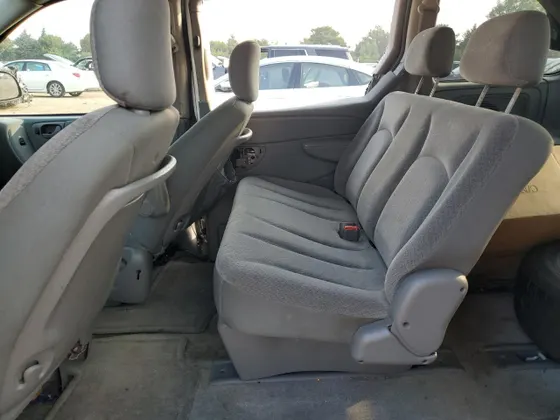 2006 Chrysler Town & Country SWB TOWN & COUNTRY