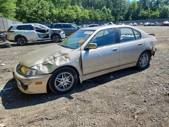 2002 INFINITI G20 Luxury