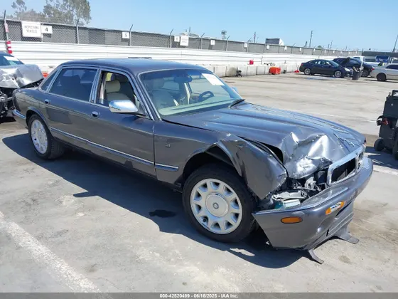 2002 Jaguar XJ 8 SUPER V8