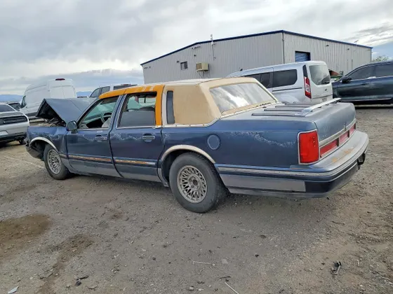 1997 Lincoln Town Car Executive