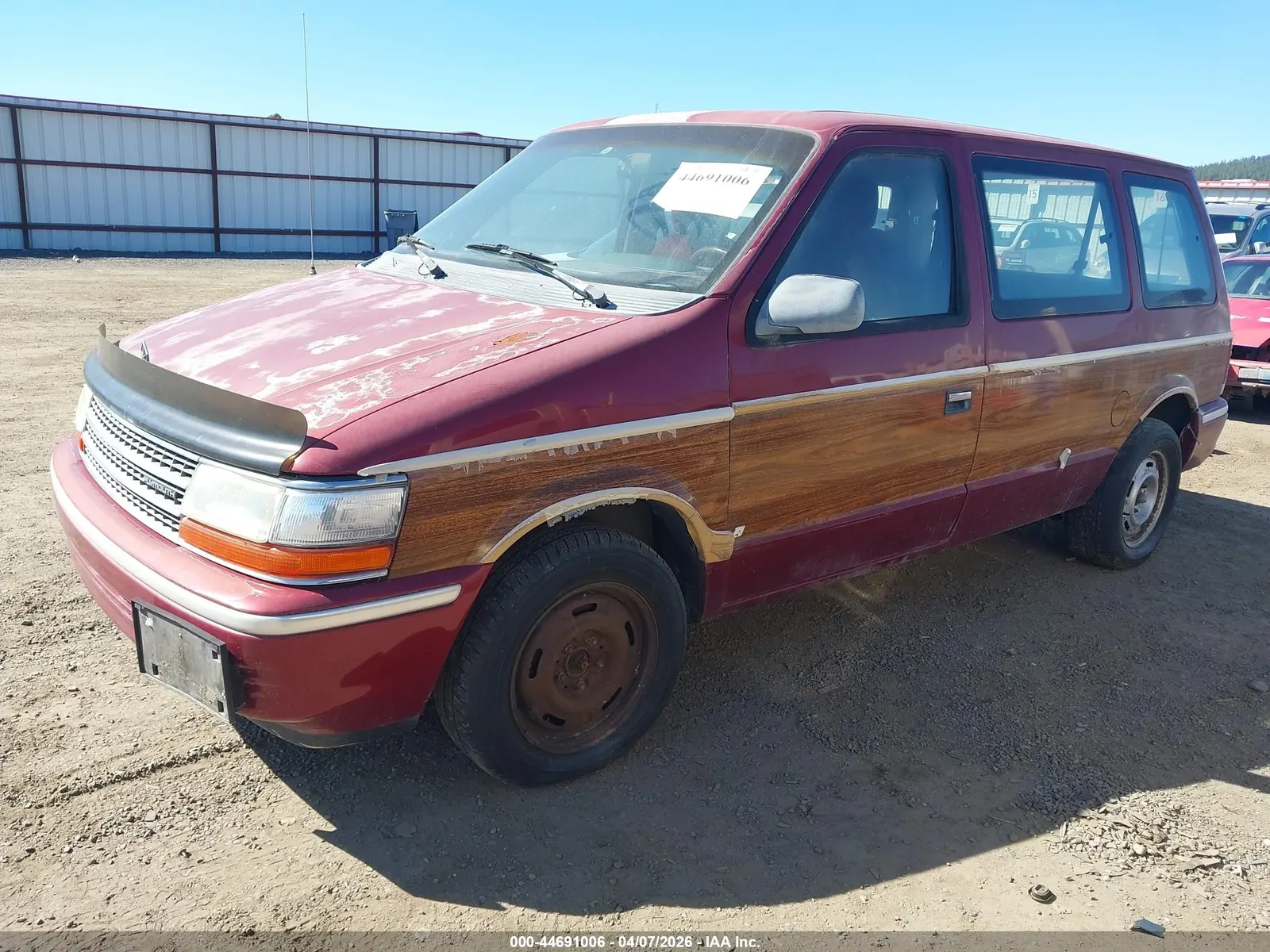 1991 Plymouth Voyager LE